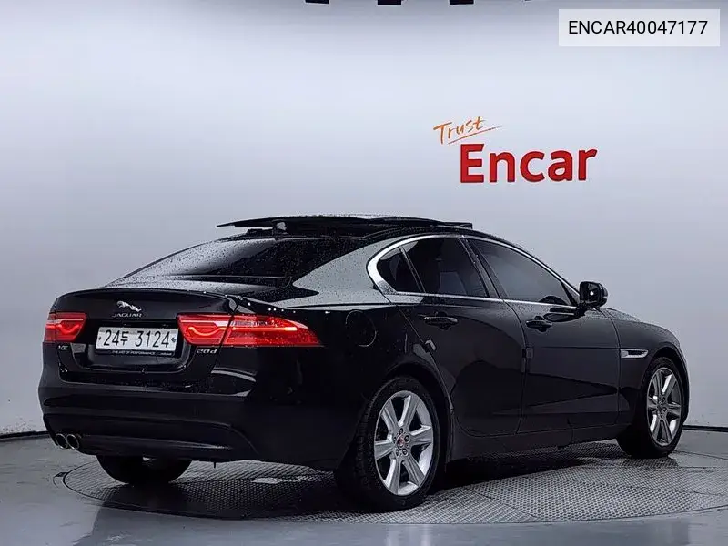 Xe 20D Portfolio VIN: ENCAR40047177 Lot: 40047177