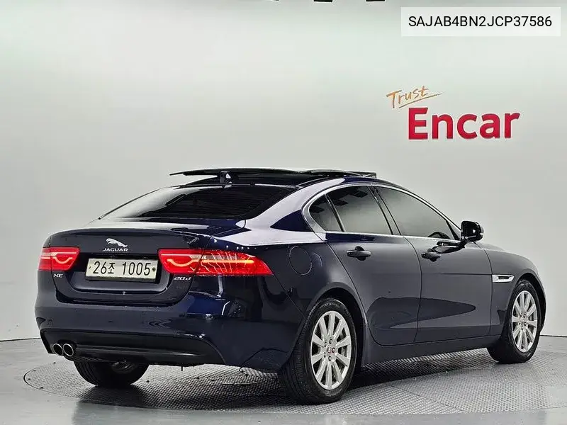 Xe 20D Prestige VIN: SAJAB4BN2JCP37586 Lot: 39824793