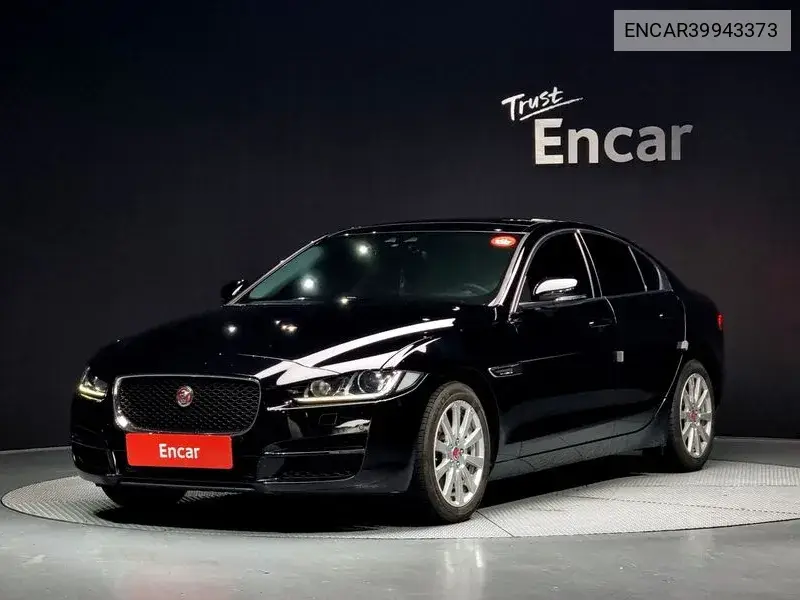 Xe 20D Prestige Awd VIN: SAJAA4BN9JCP42755 Lot: 39900692