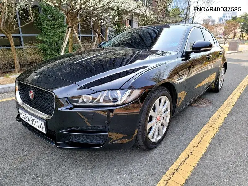 Xe 20D Prestige VIN: ENCAR40037585 Lot: 40037585