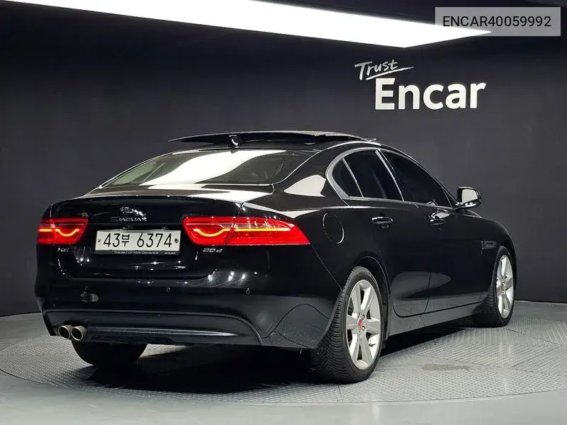 Xe 20D Portfolio VIN: ENCAR40059992 Lot: 40059992