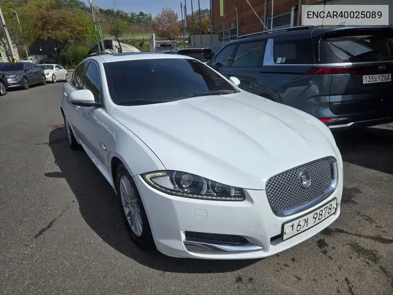 New Xf 2.2D Luxury X250 VIN: ENCAR40025089 Lot: 40025089
