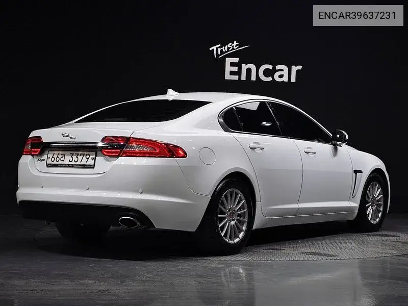New Xf 2.2D Luxury X250 VIN: ENCAR39637231 Lot: 39637231