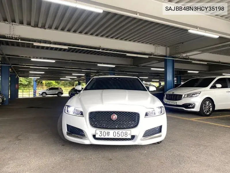 Xf (X260) 20D Prestige VIN: SAJBB4BN3HCY35198 Lot: 39759125