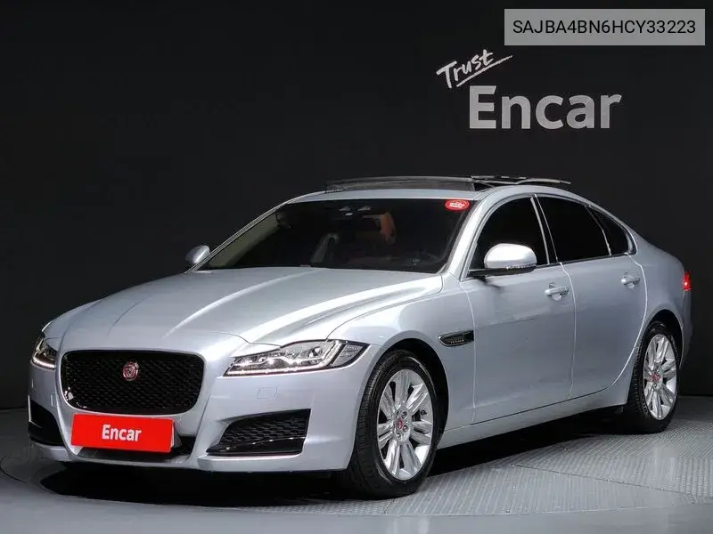 Xf (X260) 20D Portfolio Awd VIN: SAJBA4BN6HCY33223 Lot: 39768642