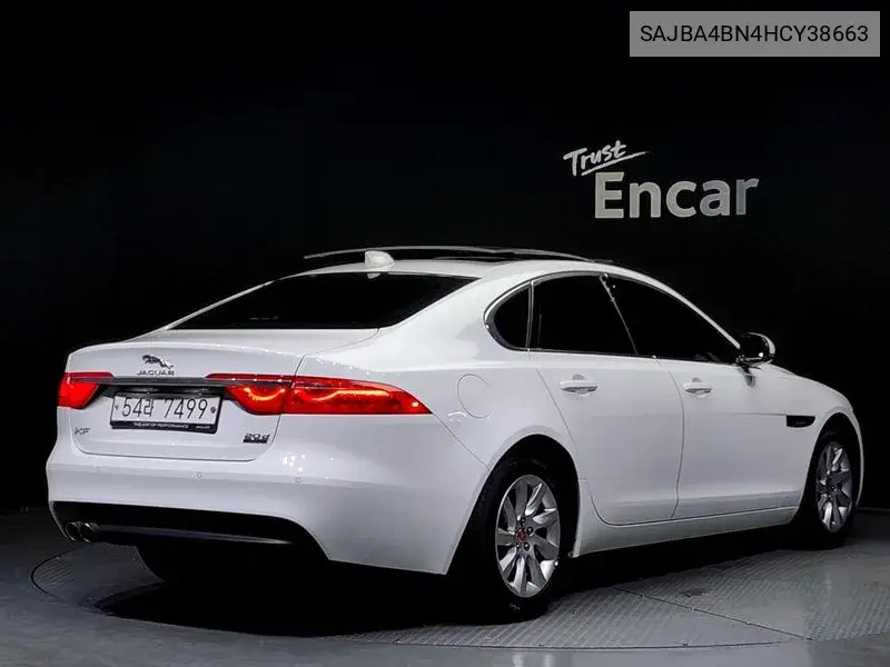 Xf (X260) 20D Prestige Awd VIN: SAJBA4BN4HCY38663 Lot: 40118448