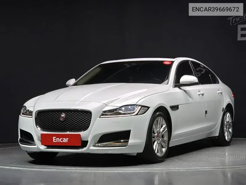 Xf (X260) 25T Portfolio VIN: ENCAR39669672 Lot: 39669672