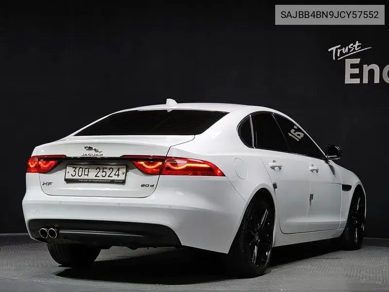 Xf (X260) 20D Prestige VIN: SAJBB4BN9JCY57552 Lot: 40140174