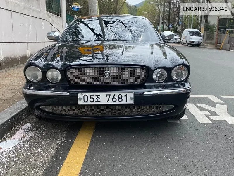 Xj-8 4.2 X350 VIN: ENCAR37596340 Lot: 37596340
