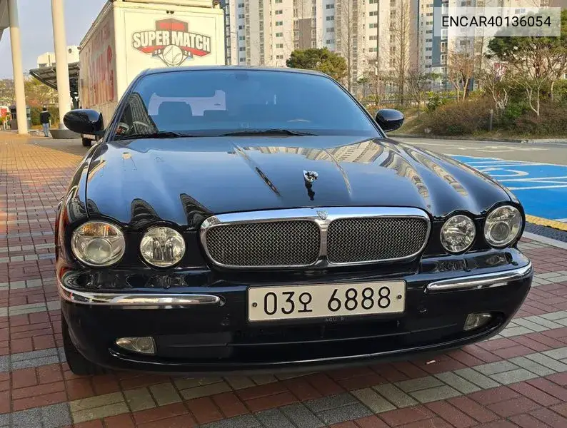 Xj-8 3.5 X350 VIN: ENCAR40136054 Lot: 40136054