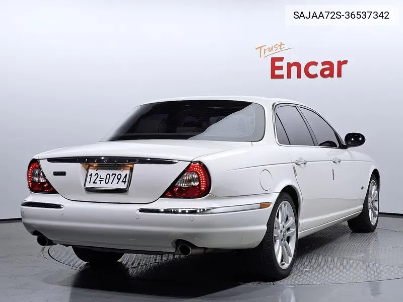 Xj-6 3.0 X350 VIN: SAJAA72S-36537342 Lot: 36537342