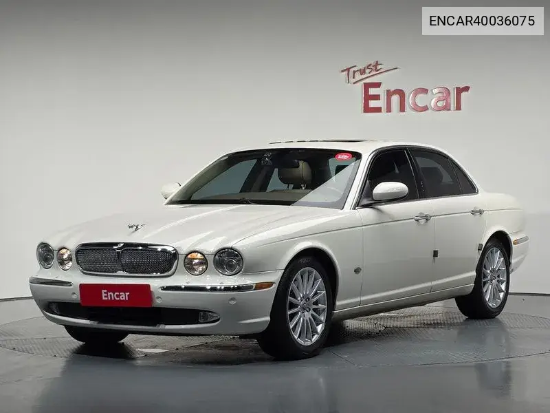 New Xj 2.7D Swb X350 VIN: ENCAR40036075 Lot: 40036075