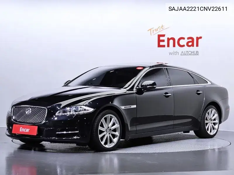 All New Xj 3.0D Premium Luxury Lwb X351 VIN: SAJAA2221CNV22611 Lot: 39632769