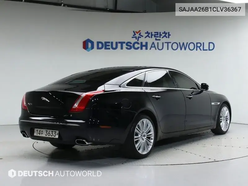 All New Xj 5.0 Portfolio Lwb X351 VIN: SAJAA26B1CLV36367 Lot: 39665085