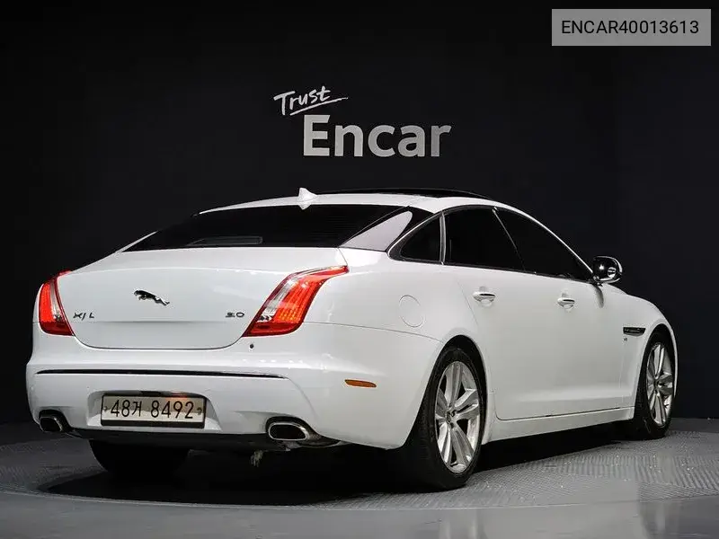 All New Xj 3.0 Sc Premium Luxury Lwb X351 VIN: ENCAR40013613 Lot: 40013613
