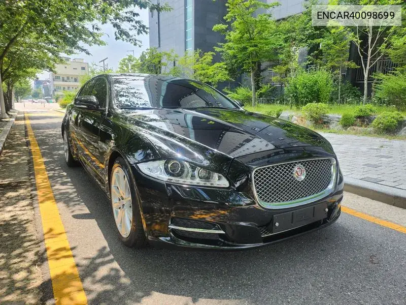 All New Xj 3.0 Sc Awd Premium Luxury Lwb X351 VIN: ENCAR40098699 Lot: 40098699