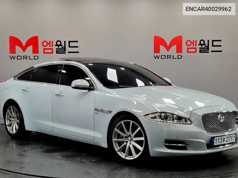 All New Xj 3.0 Sc Awd Premium Luxury Lwb X351 VIN: ENCAR40029962 Lot: 40029962
