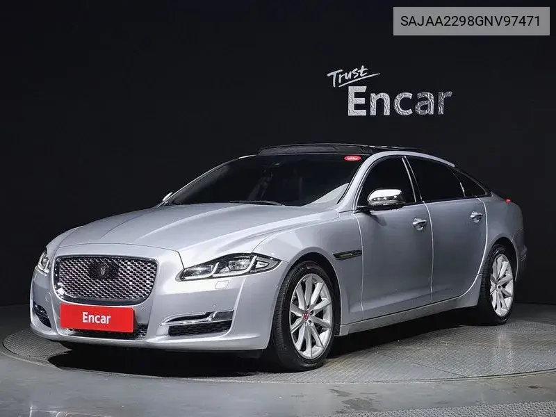Jaguar Xj 3.0D Premium Luxury Lwb, 2016 VIN: SAJAA2298GNV97471 Lot: 39677264
