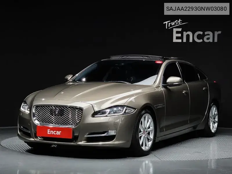 All New Xj 3.0D Premium Luxury Lwb X351 VIN: SAJAA2293GNW03080 Lot: 39961717