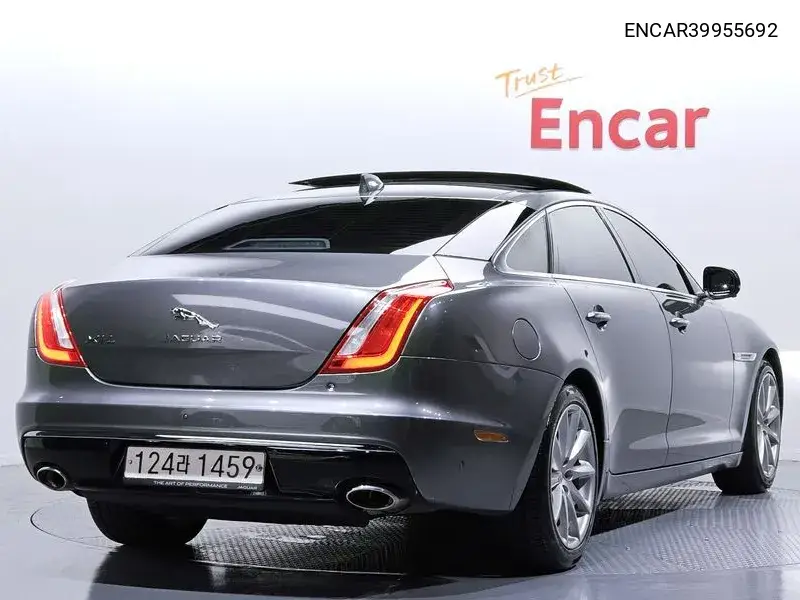 All New Xj 3.0D Premium Luxury Lwb X351 VIN: ENCAR39955692 Lot: 39955692