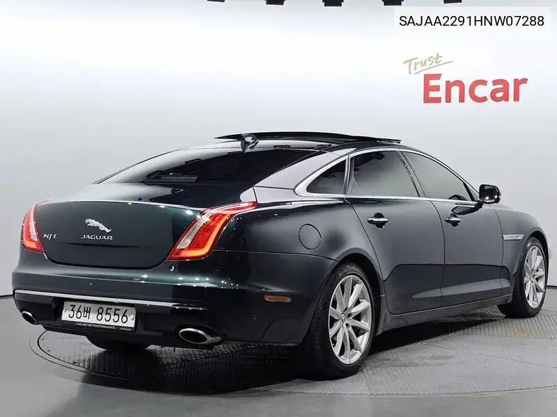 All New Xj 3.0D Premium Luxury Lwb X351 VIN: SAJAA2291HNW07288 Lot: 40074313