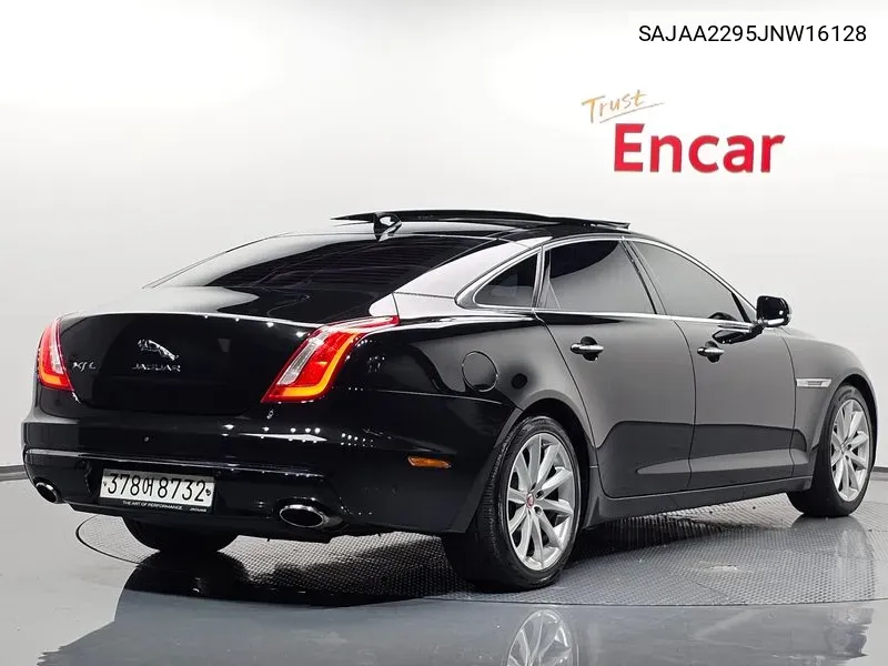 Jaguar All New Xj 3.0D Premium Luxury Lwb X351 VIN: SAJAA2295JNW16128 Lot: 37883428