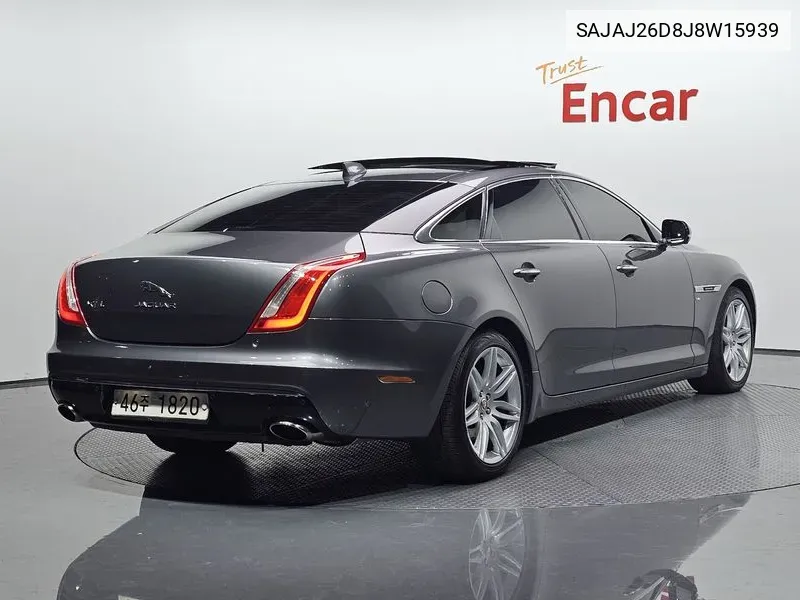 All New Xj 3.0 Sc Awd Portfolio Lwb X351 VIN: SAJAJ26D8J8W15939 Lot: 38581055