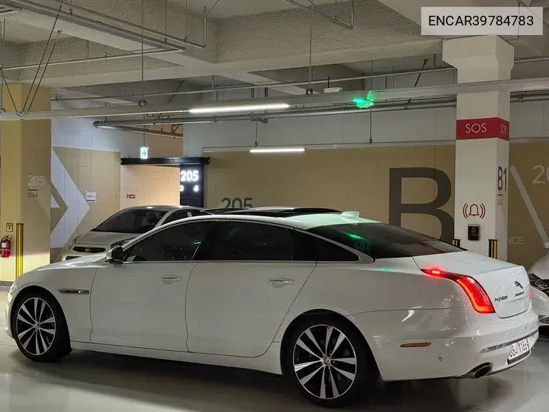 All New Xj 3.0D Xj50 Lwb X351 VIN: ENCAR39784783 Lot: 39784783