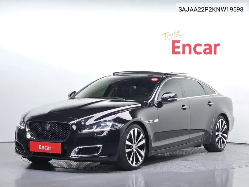 All New Xj 3.0D Xj50 Lwb X351 VIN: SAJAA22P2KNW19598 Lot: 39950163