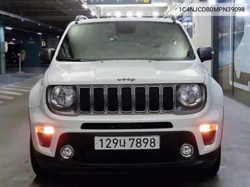 Renegade 2.4 Limited VIN: 1C4NJCDB0MPN39098 Lot: 38876344