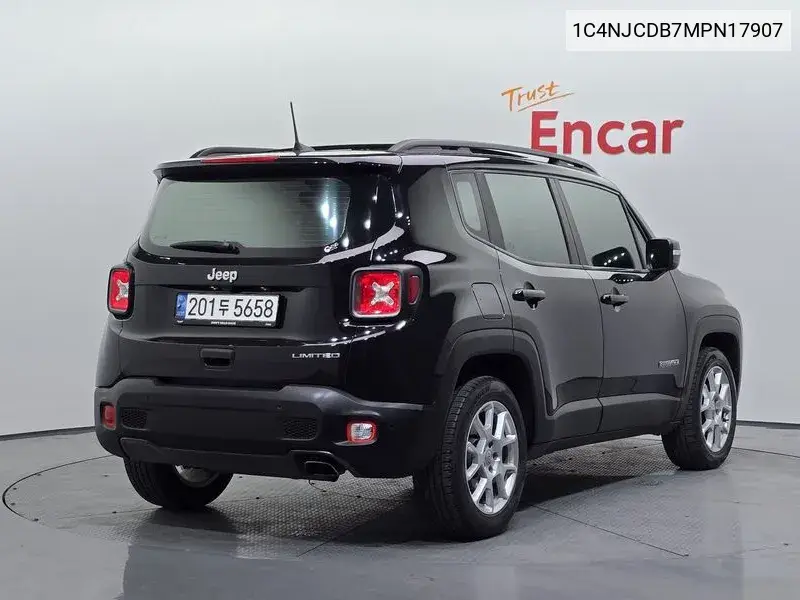 Renegade 2.4 Limited VIN: 1C4NJCDB7MPN17907 Lot: 39620130