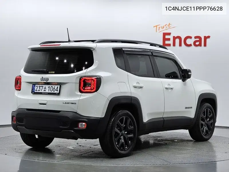 Renegade 1.3 Limited VIN: 1C4NJCE11PPP76628 Lot: 39901397