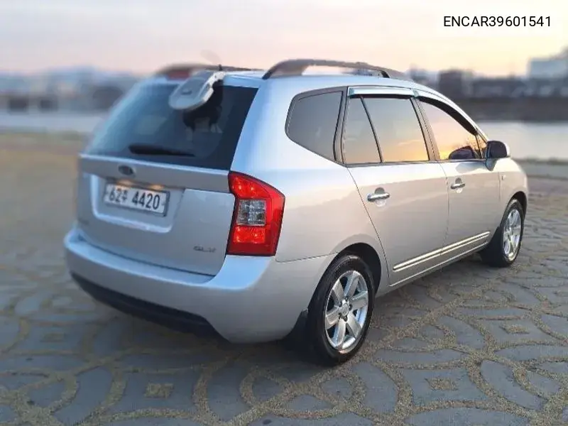 New Carens Lpi 2.0 Glx High -End Type VIN: ENCAR39601541 Lot: 39601541
