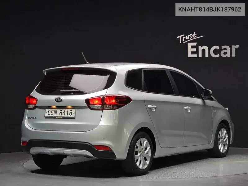The New Carens 2.0 Lpi Luxury VIN: KNAHT814BJK187962 Lot: 39593780