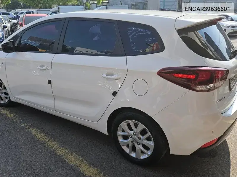 The New Carens 2.0 Lpi Luxury VIN: ENCAR39636601 Lot: 39636601