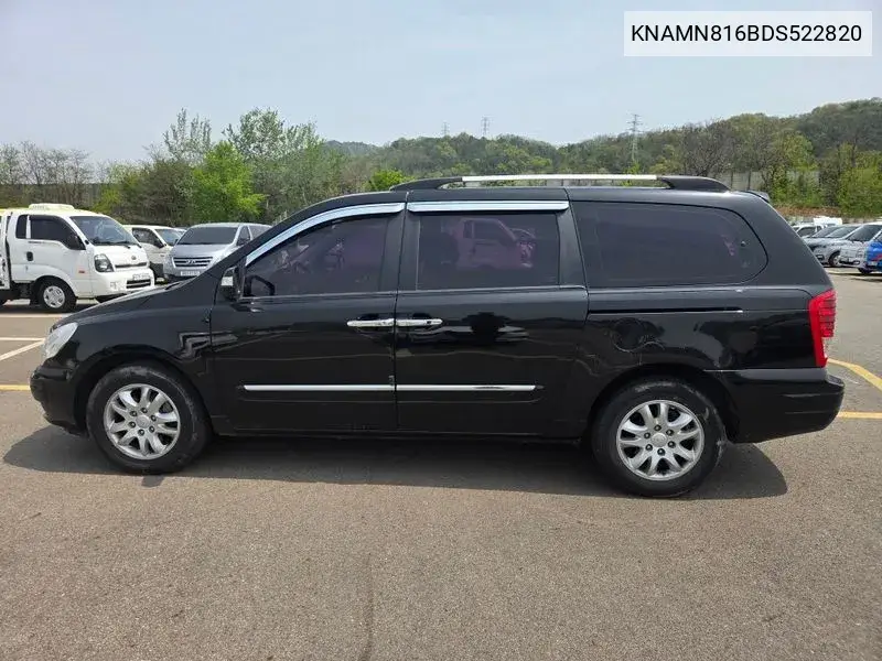 Carnival R New Carnival Limousine Glx VIN: KNAMN816BDS522820 Lot: 39577686