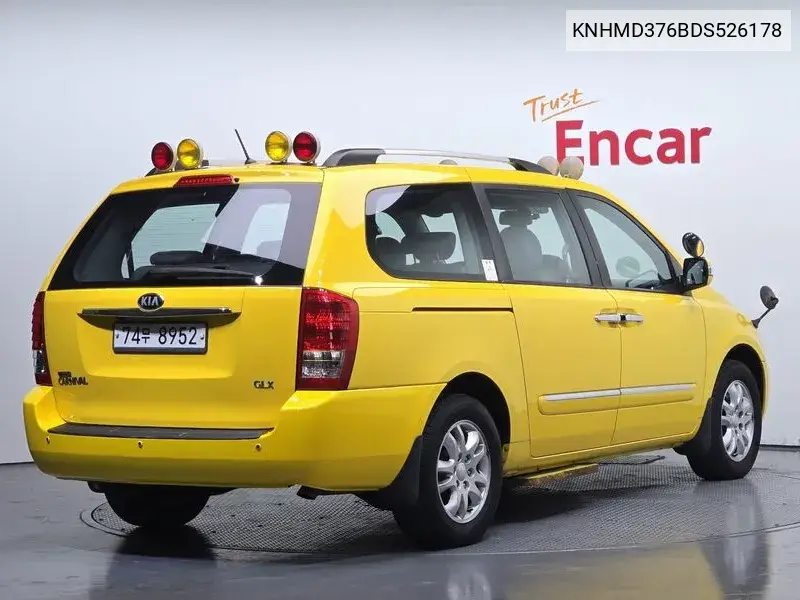 Carnival R Children's Protection Car VIN: KNHMD376BDS526178 Lot: 39568202