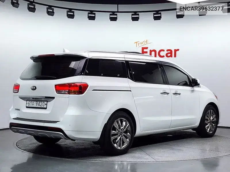 All New Carnival 9 -Seater Prestige VIN: ENCAR39632377 Lot: 39632377