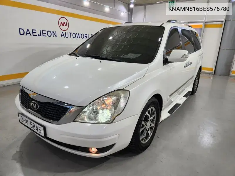 Carnival R New Carnival Limousine Glx VIN: KNAMN816BES576780 Lot: 40011907
