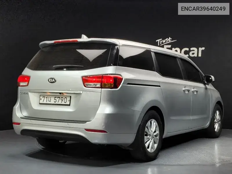 All New Carnival 11 -Seater Deluxe VIN: ENCAR39640249 Lot: 39640249