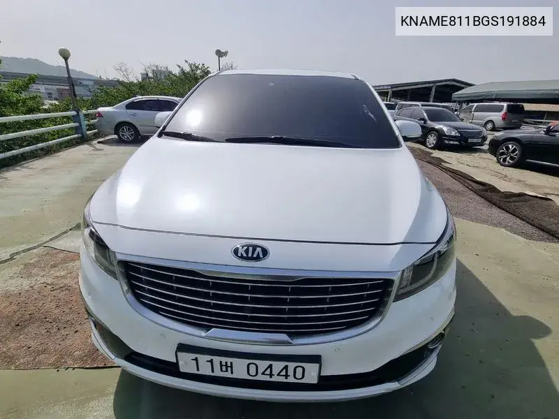 All New Carnival Gasoline 9 -Seater Noblesse VIN: KNAME811BGS191884 Lot: 39638407