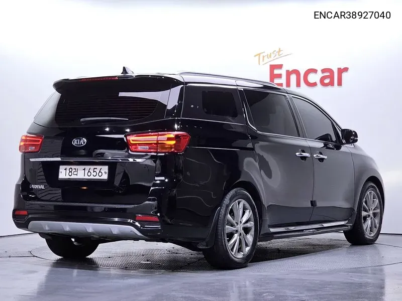 The New Carnival 9 -Seater Noblesse VIN: ENCAR38927040 Lot: 38927040