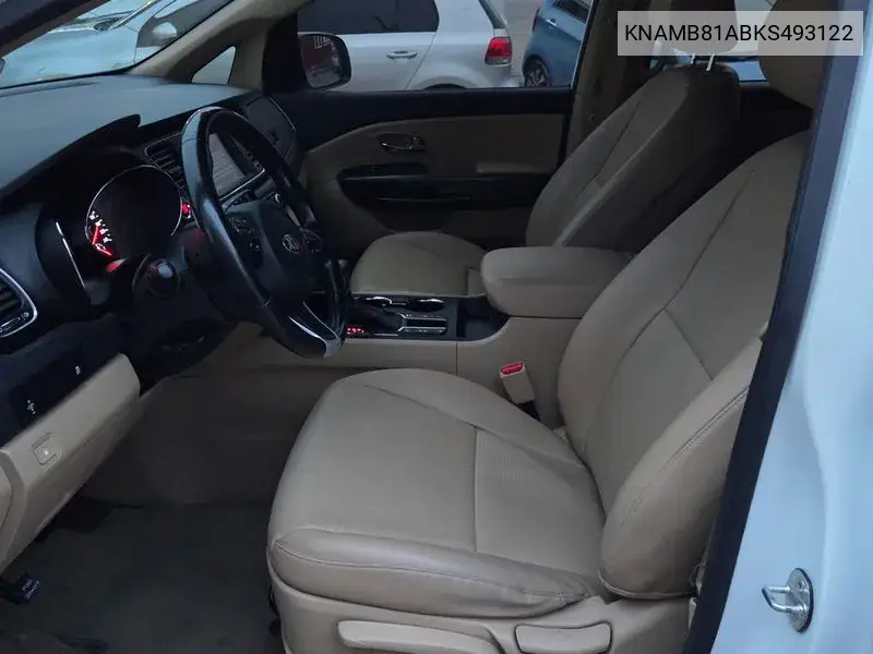 The New Carnival 9 -Seater Luxury VIN: KNAMB81ABKS493122 Lot: 39634547