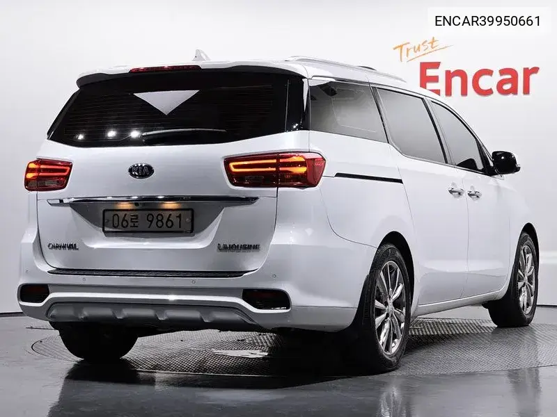 The New Carnival Gasoline 7 -Seater Limousine President VIN: ENCAR39950661 Lot: 39950661