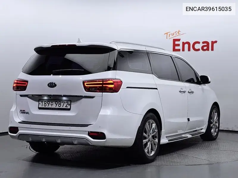 The New Carnival 9 -Seater Noblesse VIN: ENCAR39615035 Lot: 39615035