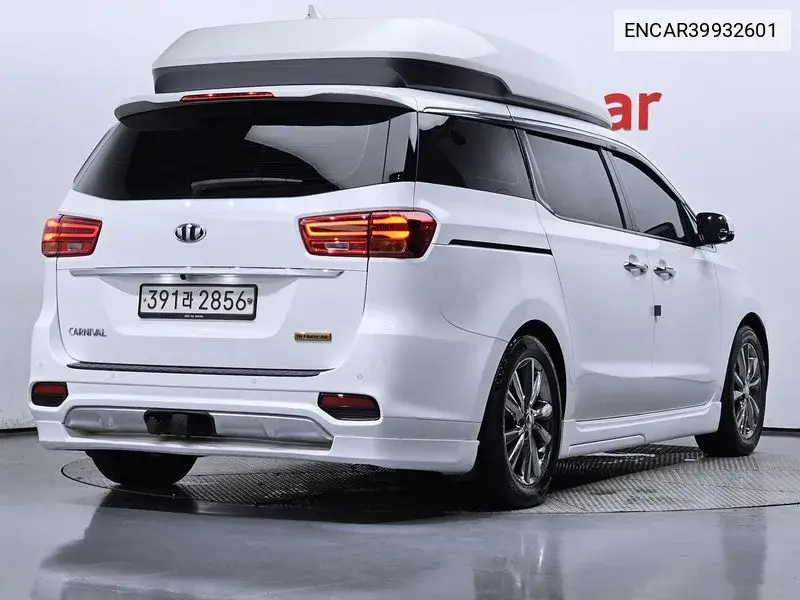 The New Carnival Gasoline 7 -Seater High Limousine President VIN: ENCAR39932601 Lot: 39932601