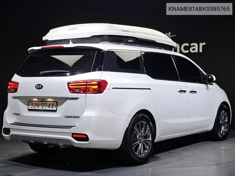 The New Carnival 7 -Seater Limousine President VIN: KNAME81ABKS585765 Lot: 39976209