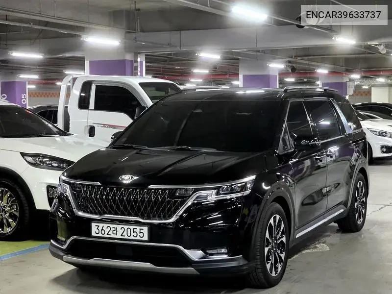 Carnival 4Th Generation 9 -Seater Noblesse VIN: ENCAR39633737 Lot: 39633737