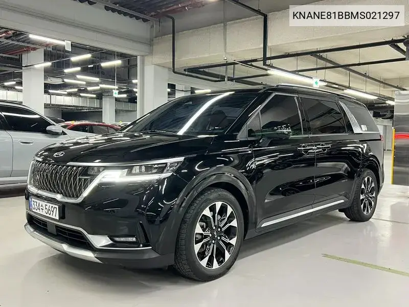 Carnival 4Th Generation 9 -Seater Signature VIN: KNANE81BBMS021297 Lot: 39634541