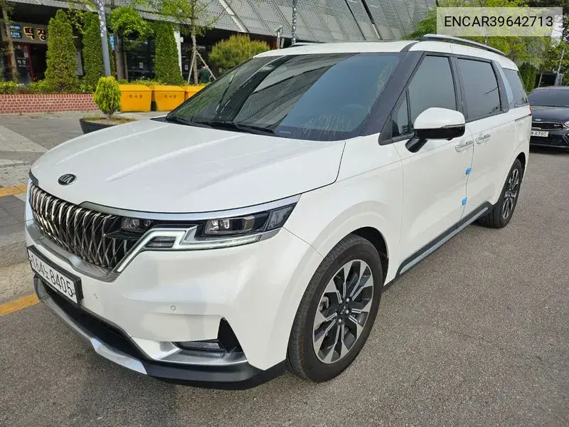 Carnival 4Th Generation 9 -Seater Signature VIN: ENCAR39642713 Lot: 39642713